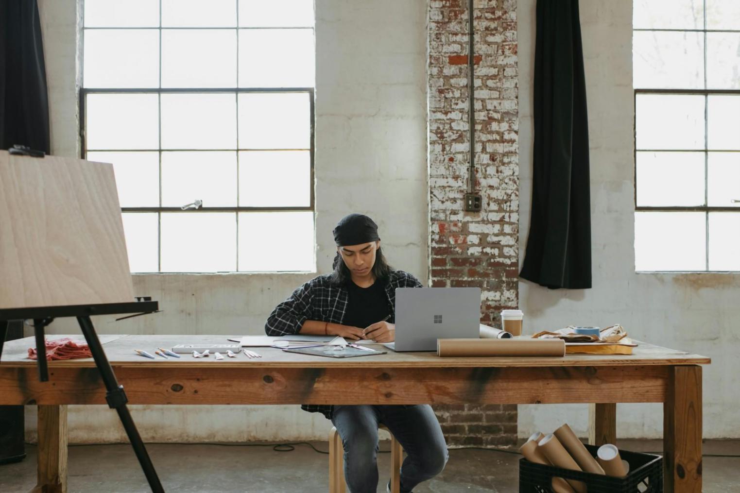 Investment research and analysis workspace